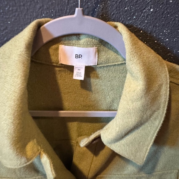 Women’s BP Utility Shacket Sage Green Size Medium - Picture 3 of 4